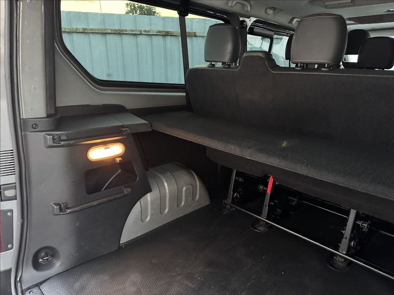 Renault Trafic 1,6 DCi 8míst WEBASTO tažné ČR - fotka 18 z 50