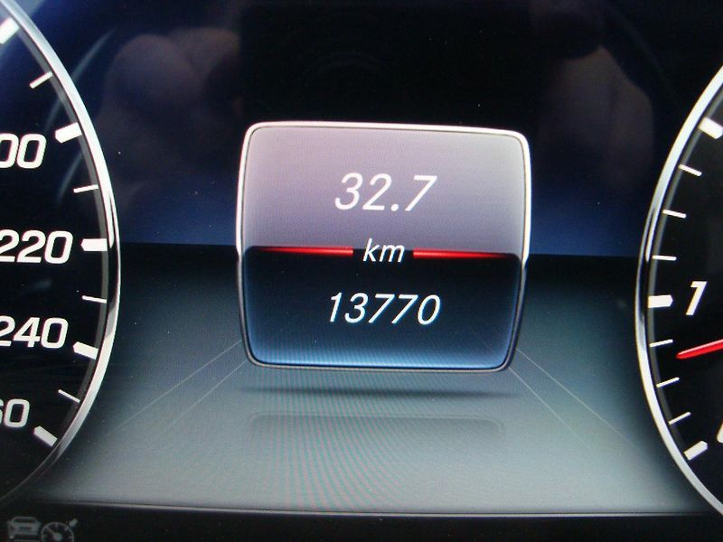 Mercedes-Benz Třídy S (2018) Maybach 560 4-Matic,ČR,1.Maj - fotka 74 z 77