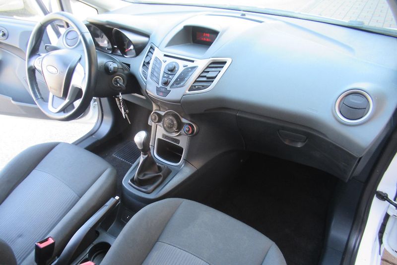 Ford Fiesta 1.2i  KLIMA  KOUPENO V CZ - fotka 11 z 19