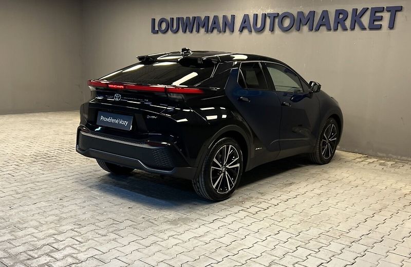 Toyota C-HR 2,0 HYBRID AT AWD EXECUTIVE PR - fotka 2 z 19