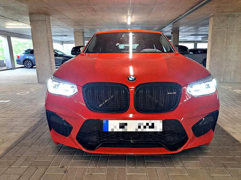 BMW X4 (2019) X4M Competition 510 PS - fotka 3 z 38