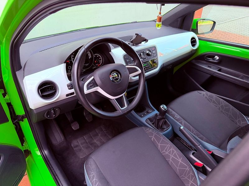 Škoda Citigo 1.0 MPi Fun, Serviska, 1.Maj - fotka 15 z 27