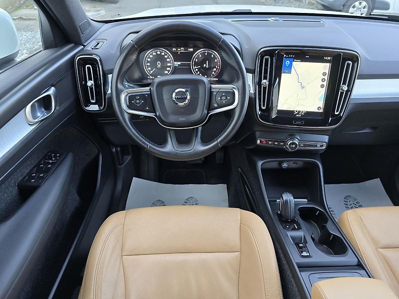 Volvo XC40 - fotka 8 z 43