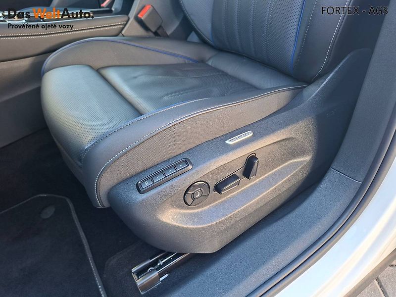 Volkswagen Tayron (2025) R-LINE,2.0 TDI,142kW,4x4,Záruk - fotka 10 z 34