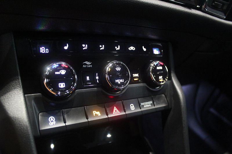 Škoda Kodiaq (2019) Scout 4x4 140kW Webasto - fotka 26 z 27