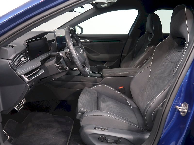 Škoda Superb (2026) SPORTLINE 2.0TDI 142KW 4x4 DSG - fotka 13 z 45