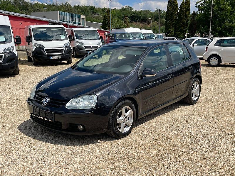 Volkswagen Golf 2.0TDI 103kW*Nova STK* - fotka 8 z 25