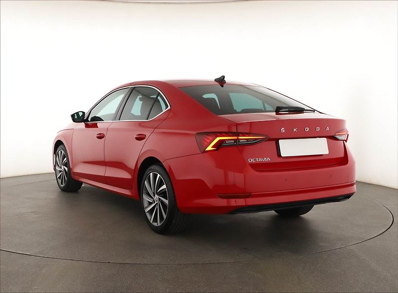 Škoda Octavia (2023) Style 1.5 TSI - fotka 4 z 15