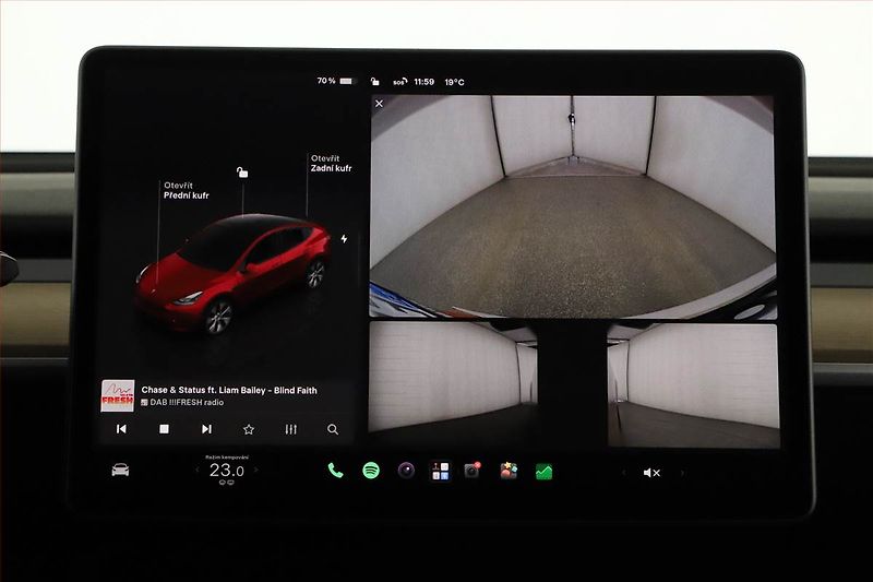 Tesla Model Y (2022) RWD LFP 60kWh, SoH 93% - fotka 21 z 24