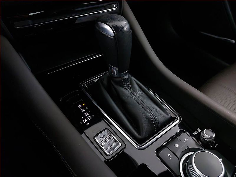 Mazda 6 (2019) 2.5 Skyactiv-G, Automat, Kůže - fotka 20 z 23