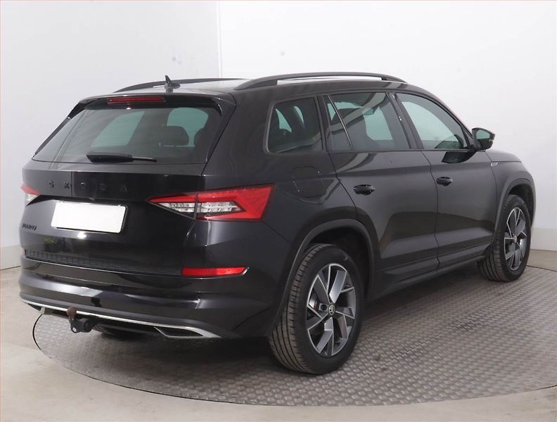 Škoda Kodiaq (2021) Sportline 1.5 TSI - fotka 5 z 19