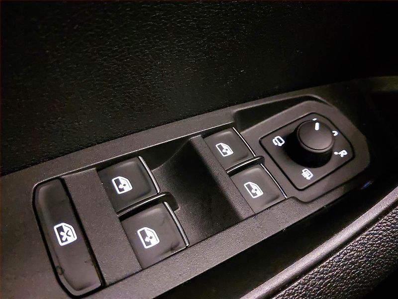 Škoda Karoq (2020) Style Plus 1.5 TSI - fotka 17 z 17