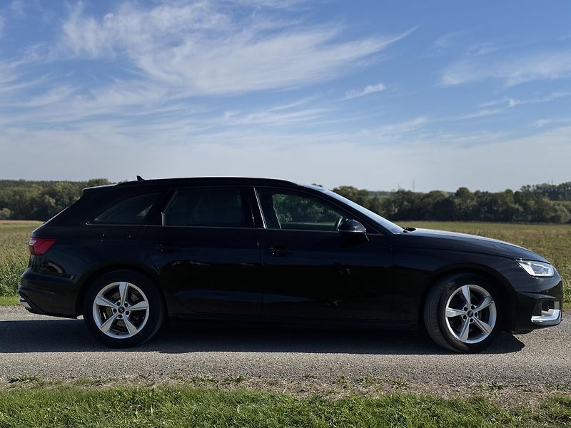 Audi A4 Avant (2023) 35 TFSI | 2023 | 1. majitel - fotka 4 z 14