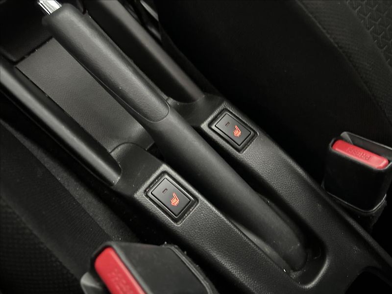 Suzuki Swift 1,2   HYBRID,AUTOMAT,1.MAJ,ČR - fotka 21 z 26
