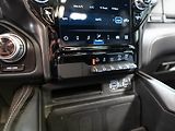 Dodge RAM (2022) 5.7 Limited Night Edition 22 - náhled 27