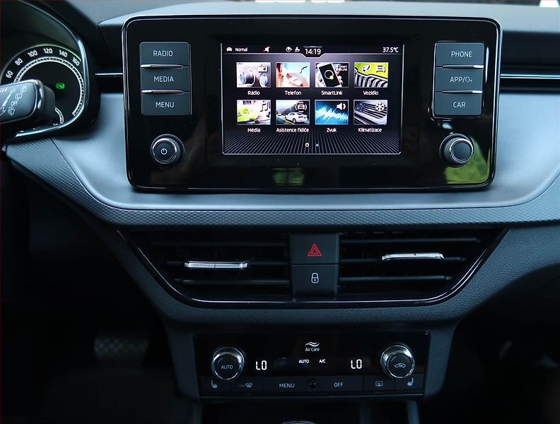 Škoda Kamiq (2023) Ambition 1.0 TSI, DSG - fotka 12 z 17