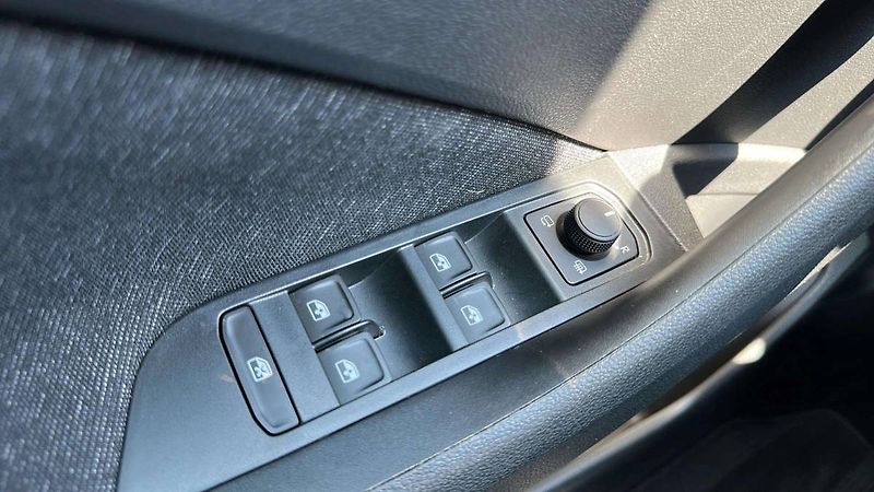 Škoda Scala Top Selection 1,0 TSI 85kW DSG - fotka 19 z 28