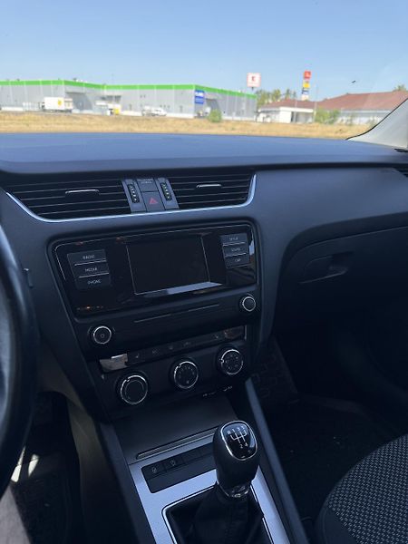 Škoda Octavia (2016) 3. Generace - fotka 5 z 9