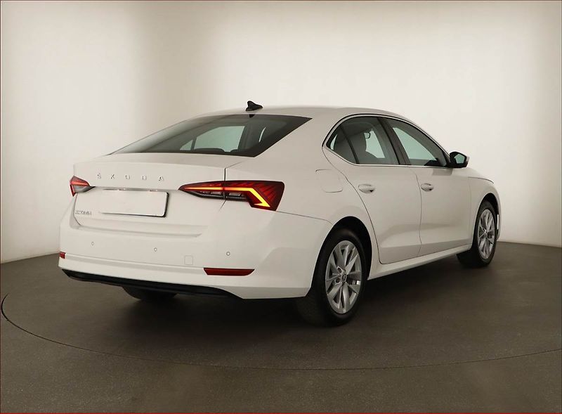 Škoda Octavia (2023) Style 2.0 TDI - fotka 5 z 13