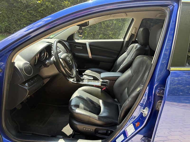 Mazda 6 2.5 Top Sport - fotka 20 z 31