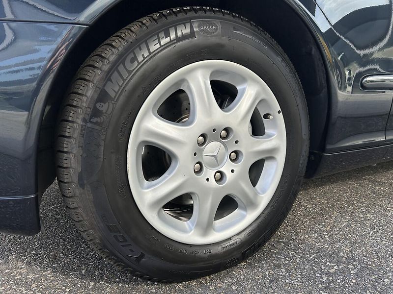 Mercedes-Benz Třídy S S 320 W220 - fotka 9 z 29