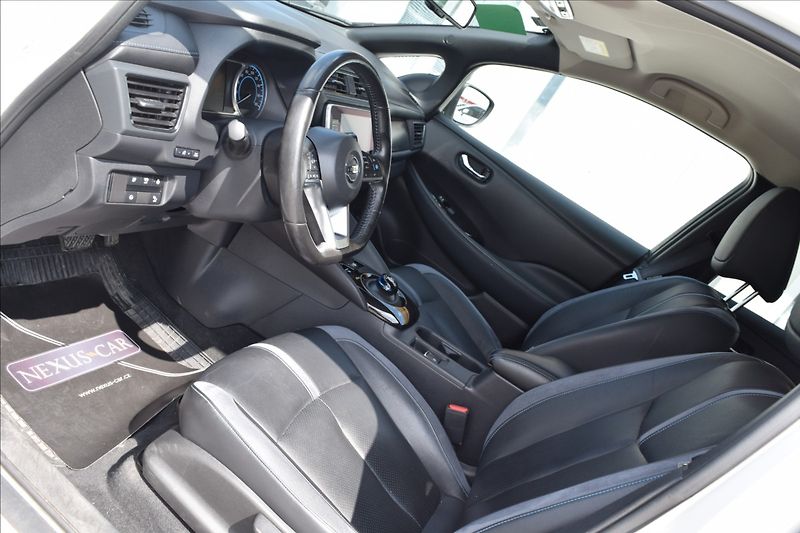 Nissan Leaf 42KW TEKNA TOP VÝBAVA - fotka 13 z 26
