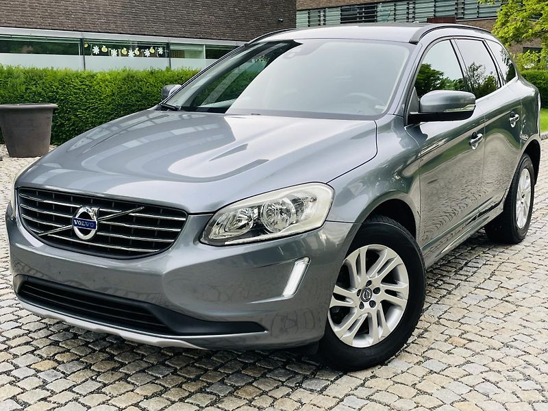 Volvo XC60 2.4D 5VÁLEC 1.MAJITEL SERVISKA - fotka 1 z 43