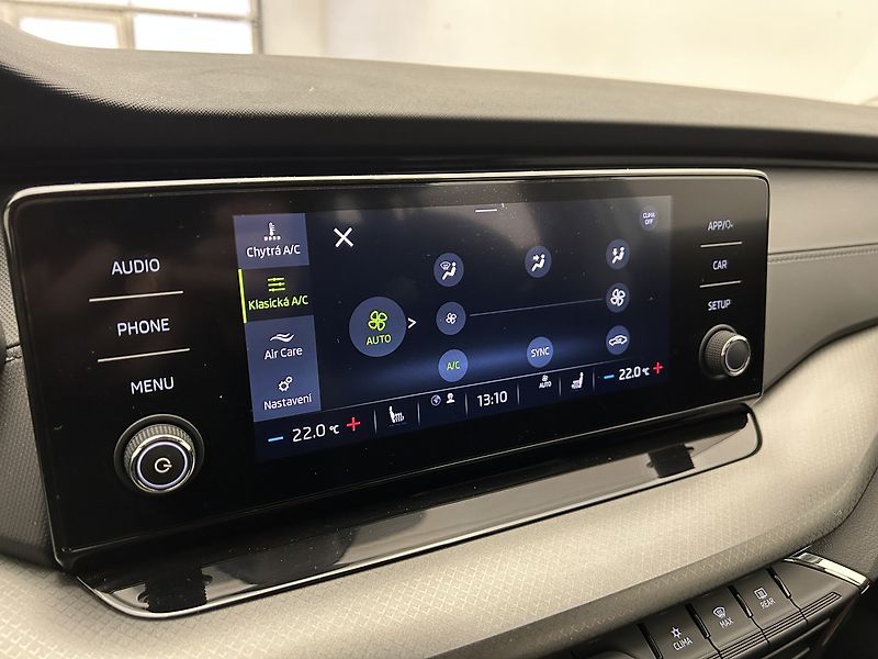 Škoda Octavia 1.5 TSI Ambition - fotka 14 z 26