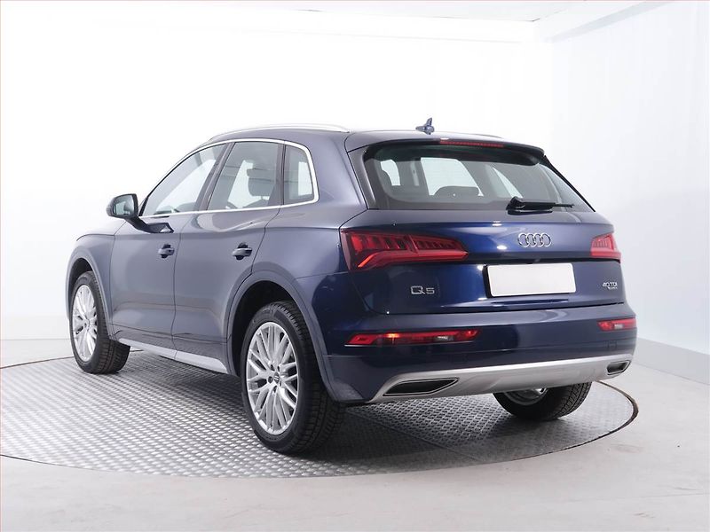 Audi Q5 (2020) design 40 TDI - fotka 4 z 24