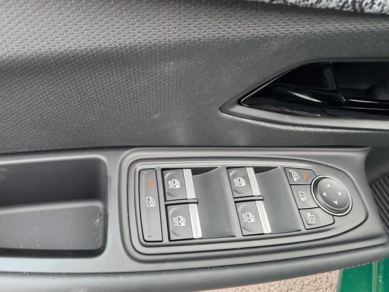 Renault Clio (2026) techno full hybrid E-Tech 160 - fotka 13 z 23