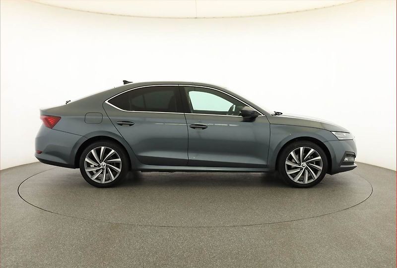 Škoda Octavia (2020) Style 1.4 TSI iV, Automat - fotka 6 z 21