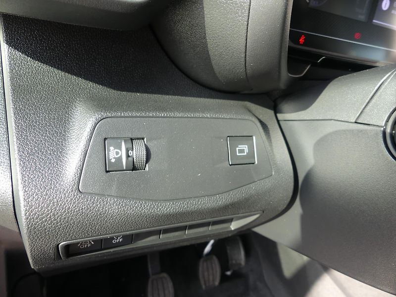 Citroën Berlingo (2026) XL YOU PROFI Diesel 100k MAN6 - fotka 17 z 18