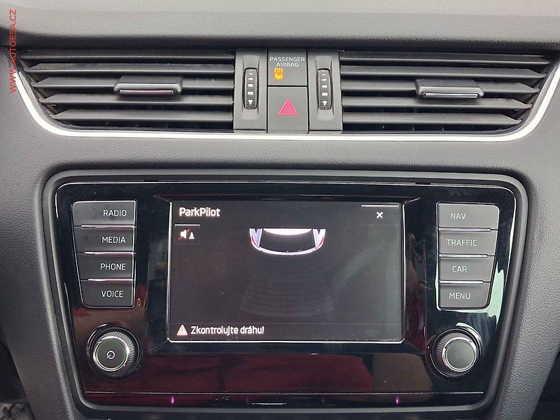 Škoda Octavia (2016) 2.0 TDi, RS Challange, DSG - fotka 17 z 24