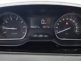 Peugeot 2008 (2018) 1.2 PureTech, ČR,1.maj - náhled 8