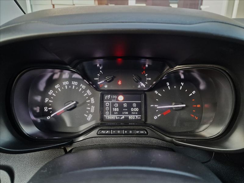 Citroën Berlingo 1.5 BlueHDi 100 Feel, ČR,1Maj - fotka 23 z 47