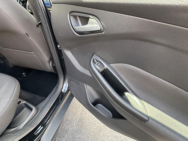 Ford Focus (2013) KOMBI 1.0/92kW * 2.Maj.  - fotka 22 z 34