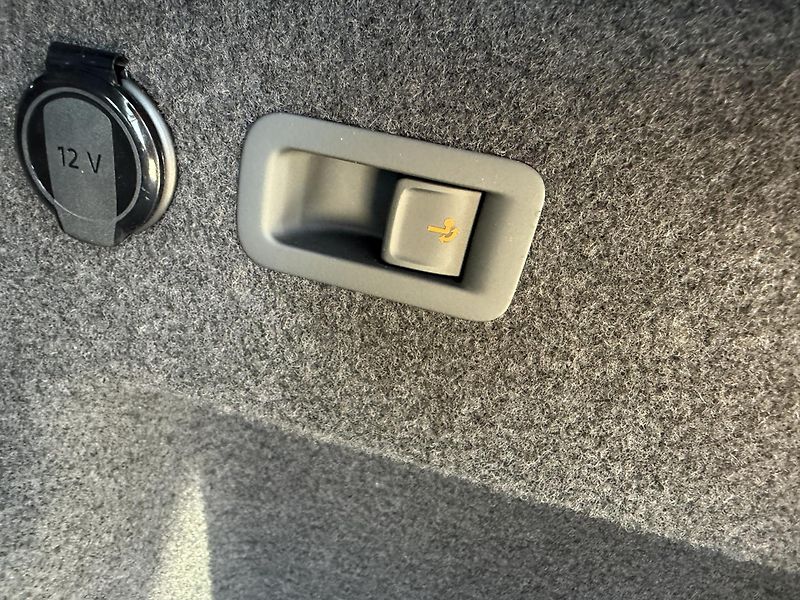 Škoda Kodiaq (2026) 2.0TDI 142kW 4X4 SP TZ NT Z5L! - fotka 27 z 46