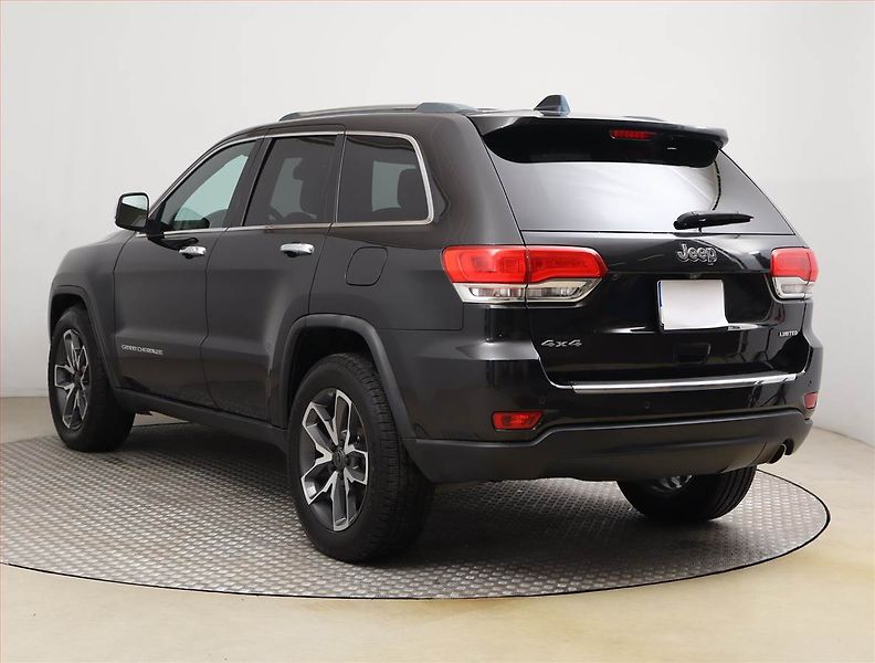 Jeep Grand Cherokee (2015) 3.6 V6, 4X4, Automat, Kůže - fotka 4 z 23