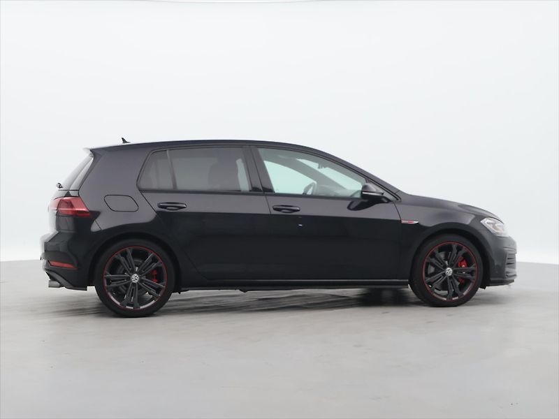 Volkswagen Golf 2,0 GTI 180kW DSG Performance - fotka 8 z 28