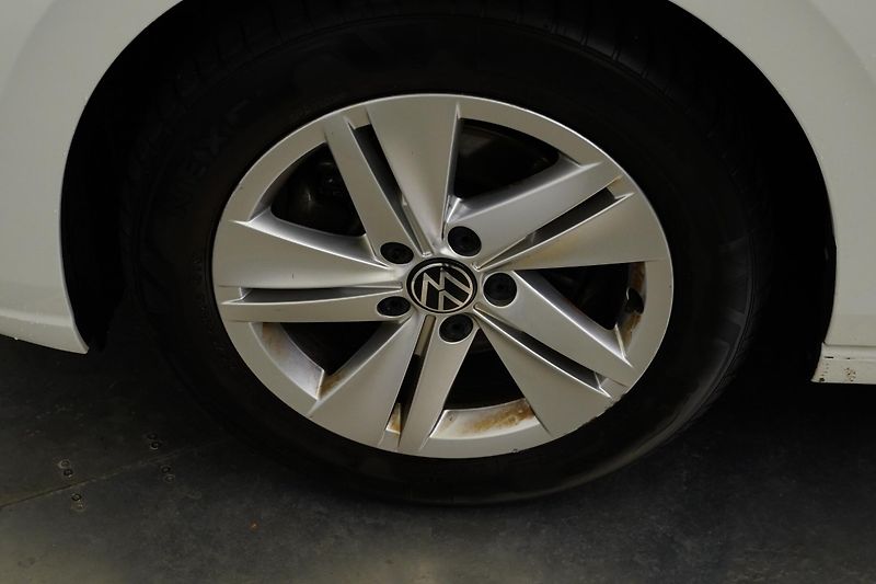 Volkswagen Golf - fotka 10 z 27