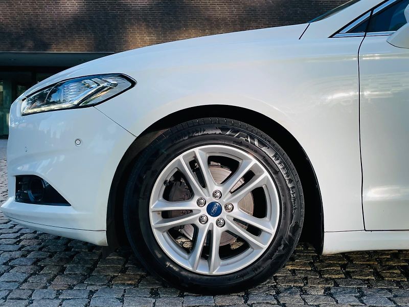 Ford Mondeo 2.0TDCi MAN VÝHŘEV SENZORY LED - fotka 46 z 46