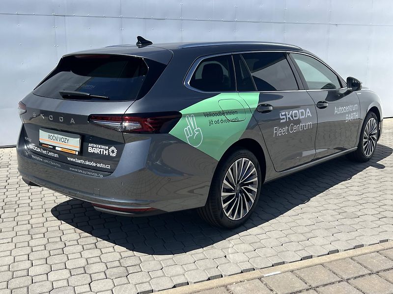 Škoda Superb (2026) L&K 7DSG 2,0TDI - fotka 2 z 23
