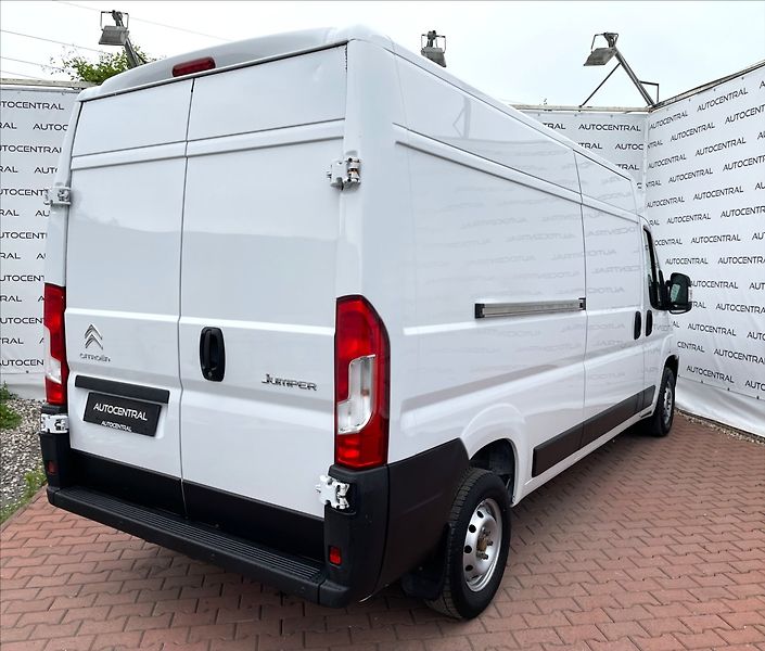 Citroën Jumper 2,2 BlueHdi Plus,103kW,L3H2  3 - fotka 4 z 19