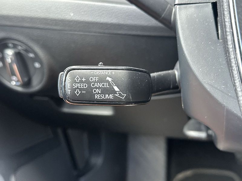 Škoda Superb (2023) Combi 2.0 TDI DSG Style - fotka 19 z 34