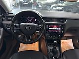 Škoda Octavia 1,6   TDI DSG STYLE+ VIRTU ACC - náhled 28