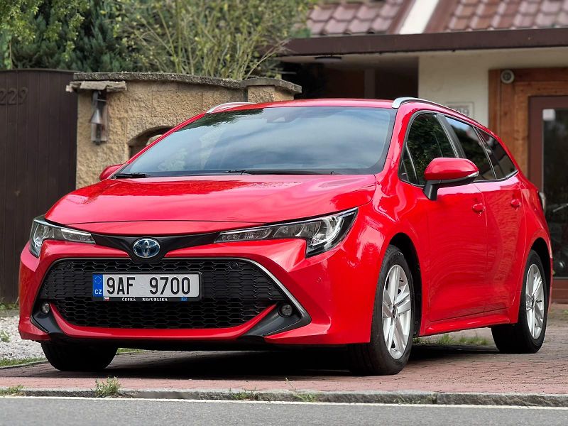 Toyota Corolla 1.8 HYBRID SPORTS 1.MAJ.ČR DPH - fotografie inzerátu