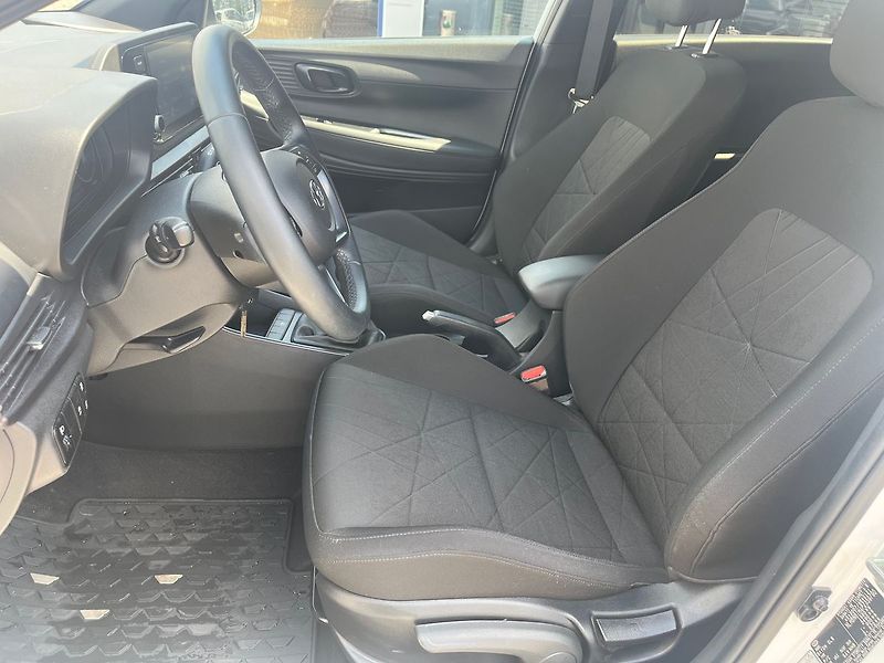 Hyundai Bayon 1.2i/62kW Play - fotka 11 z 24