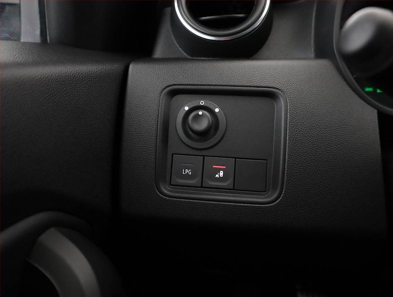 Dacia Duster (2022) 1.0 TCe, LPG, Serv.kniha, Navi - fotka 16 z 19