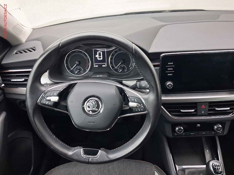 Škoda Scala (2023) 1.0 TSi, ČR, Style, kamera - fotka 11 z 18