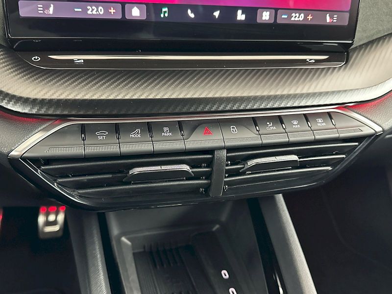 Škoda Octavia (2025) Combi DSG 2.0TSI 195kW RS - fotka 25 z 38